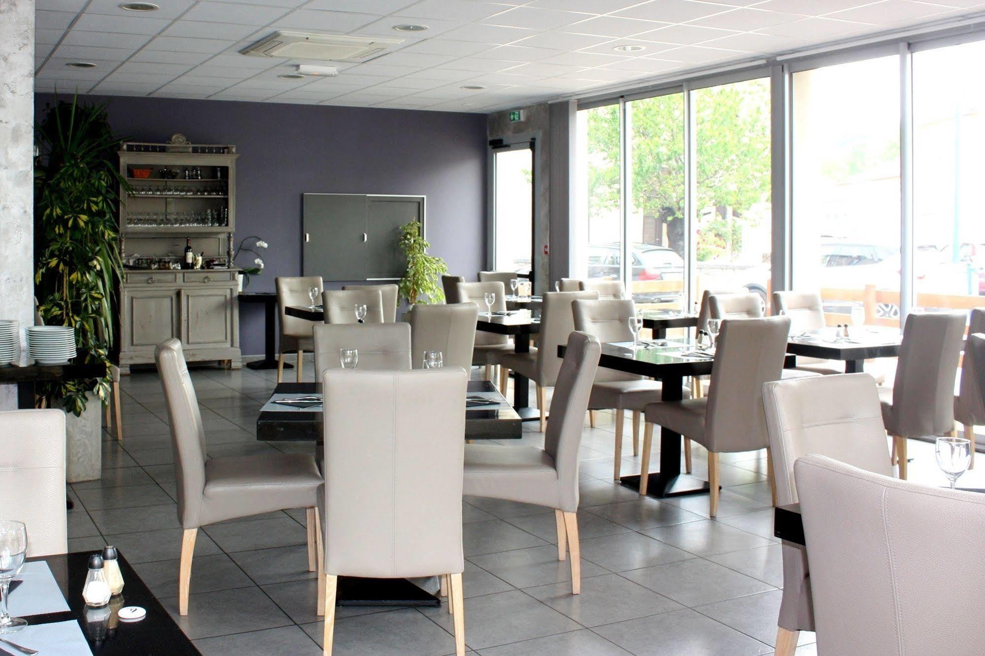 Hotel Le Midi Montaigu-de-Quercy Екстер'єр фото